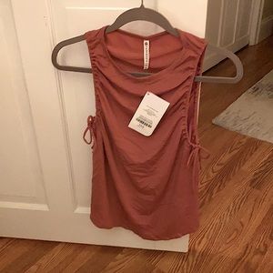 Fabletics tunic. NWT Xxs. Athletic workout top